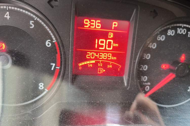 Used Volkswagen Jetta 2017 1.5L Automatic Comfort Model Odometer Close Up
