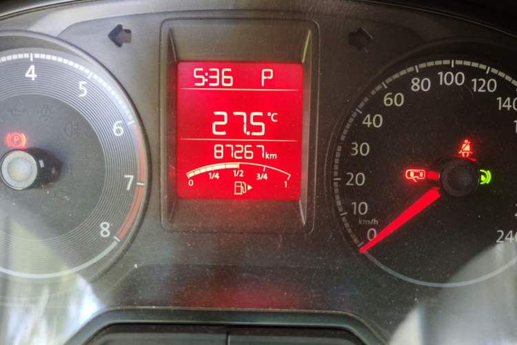 Used Volkswagen Jetta 2017 1.5L Automatic Fashion Model Odometer Close Up
