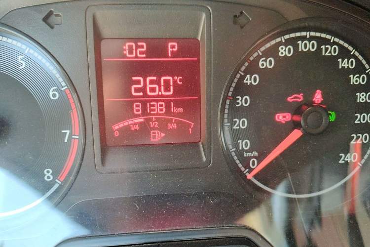 Used Volkswagen Jetta 2017 1.5L Automatic Fashion Model Odometer Close Up