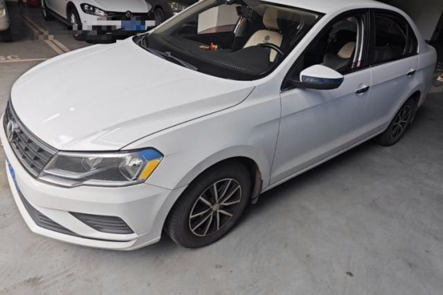 Used Volkswagen Jetta 2017 1.5L Manual Fashion Edition
