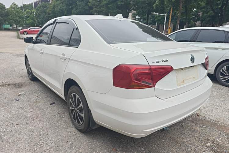 Used Volkswagen Jetta 2017 1.5L Manual Fashion Edition Rear Left 45 Deg