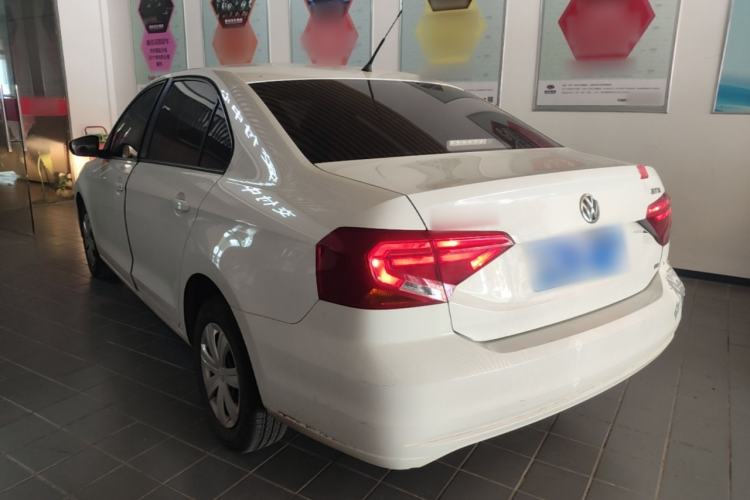 Used Volkswagen Jetta 2017 1.5L Manual Fashion Edition Rear Left 45 Deg