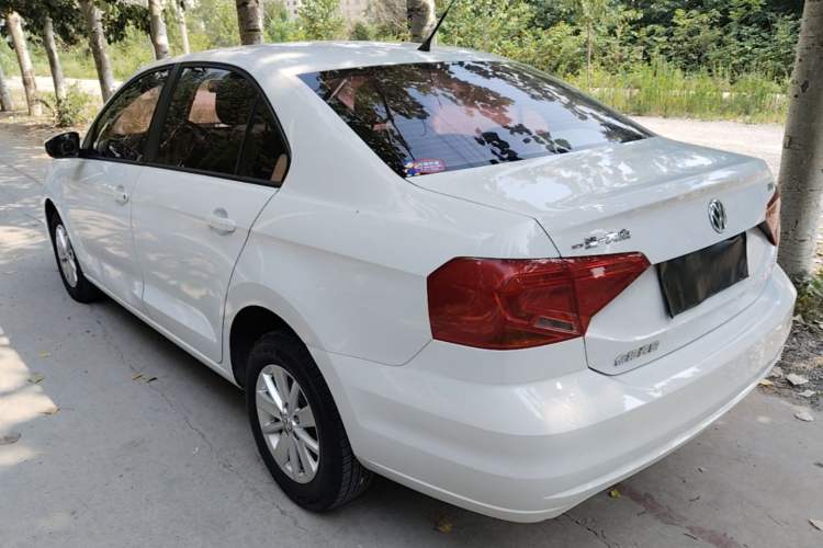 Used Volkswagen Jetta 2017 1.4L Manual Fashion Edition Rear Left 45 Deg