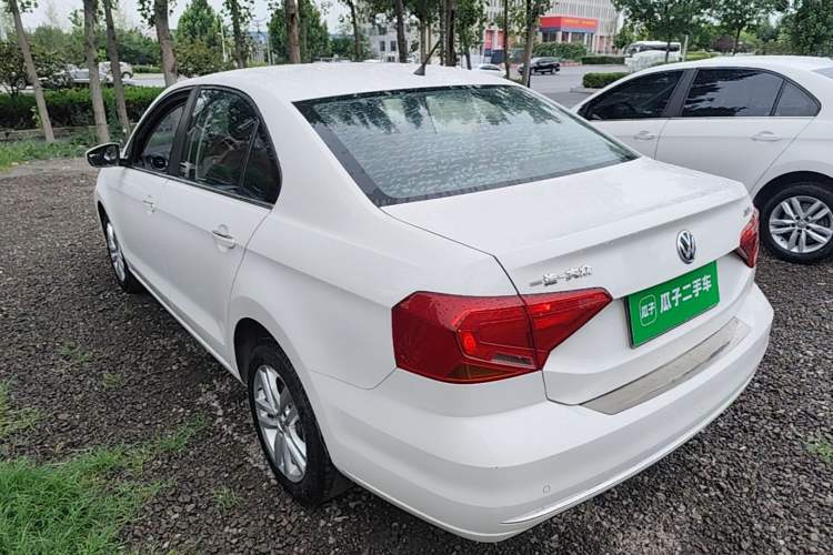 Used Volkswagen Jetta 2017 1.4L Manual Comfort Model Rear Left 45 Deg
