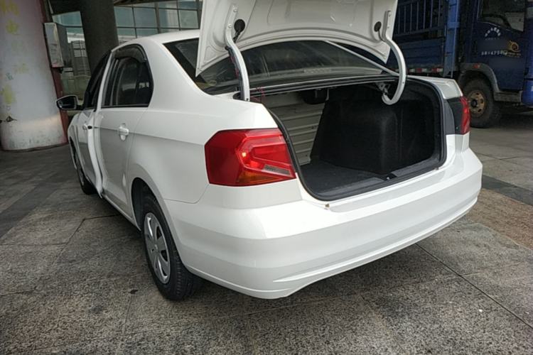 Used Volkswagen Jetta 2017 1.5L Manual Fashion Edition Rear Left 45 Deg