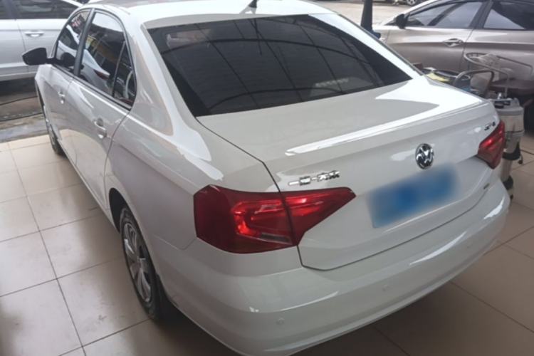 Used Volkswagen Jetta 2017 1.5L Automatic Fashion Model Rear Left 45 Deg