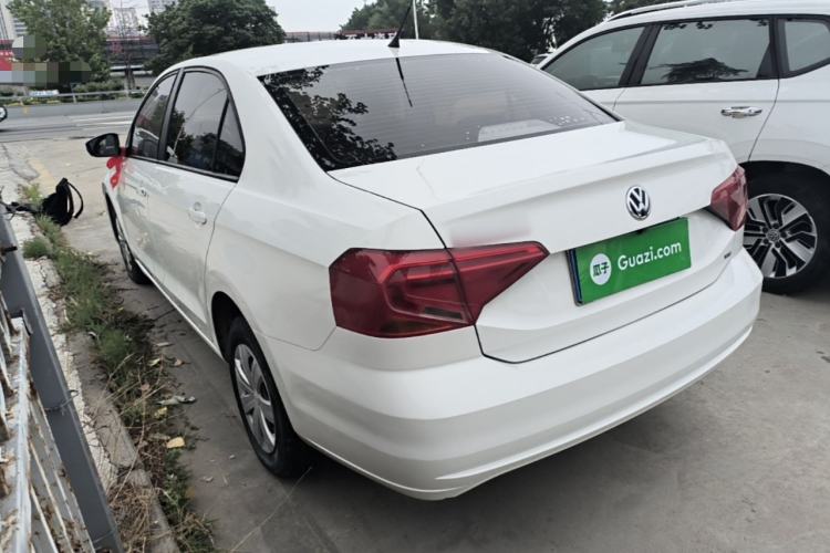 Used Volkswagen Jetta 2017 1.5L Manual Fashion Edition Rear Left 45 Deg