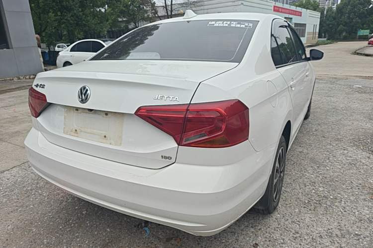 Used Volkswagen Jetta 2017 1.5L Manual Fashion Edition Rear Right 45 Deg