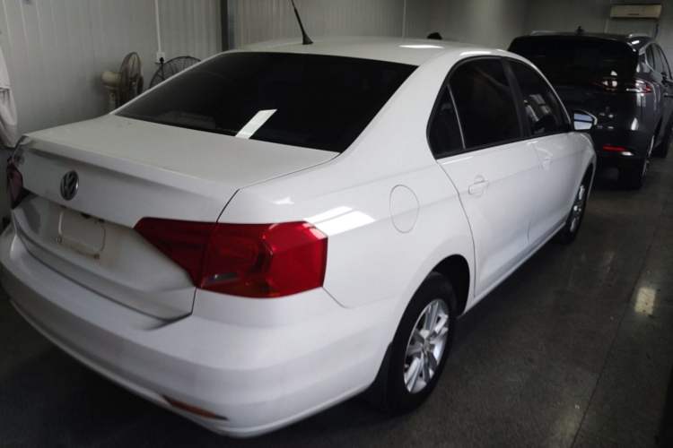 Used Volkswagen Jetta 2017 1.4L Manual Fashion Edition Rear Right 45 Deg