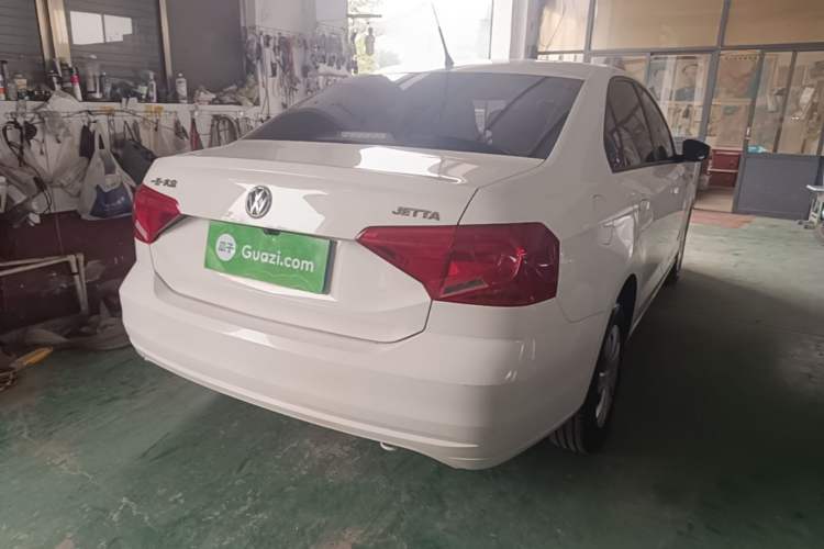 Used Volkswagen Jetta 2017 1.4L Manual Fashion Edition Rear Right 45 Deg