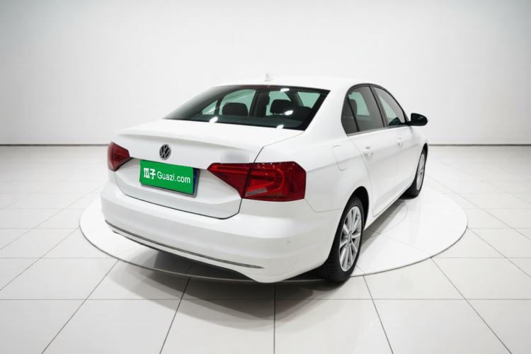 Used Volkswagen Jetta 2017 1.4L Manual Fashion Edition Rear Right 45 Deg