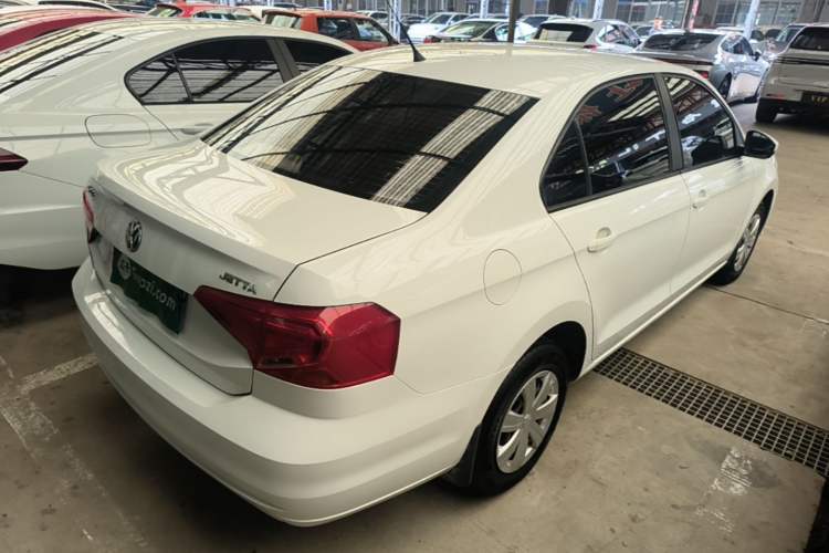Used Volkswagen Jetta 2017 1.4L Manual Fashion Edition Rear Right 45 Deg