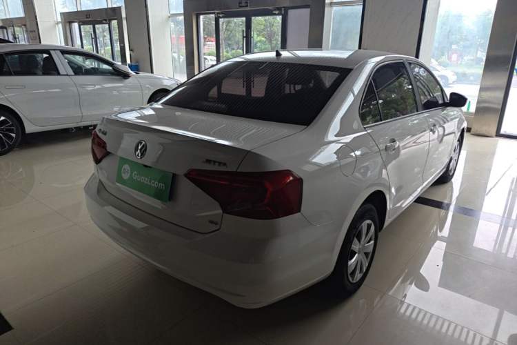 Used Volkswagen Jetta 2017 1.5L Manual Fashion Edition Rear Right 45 Deg