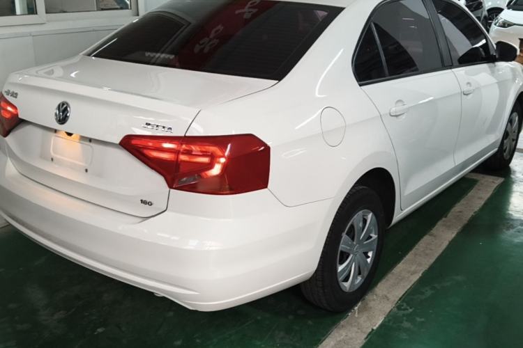 Used Volkswagen Jetta 2017 1.5L Automatic Fashion Model Rear Right 45 Deg