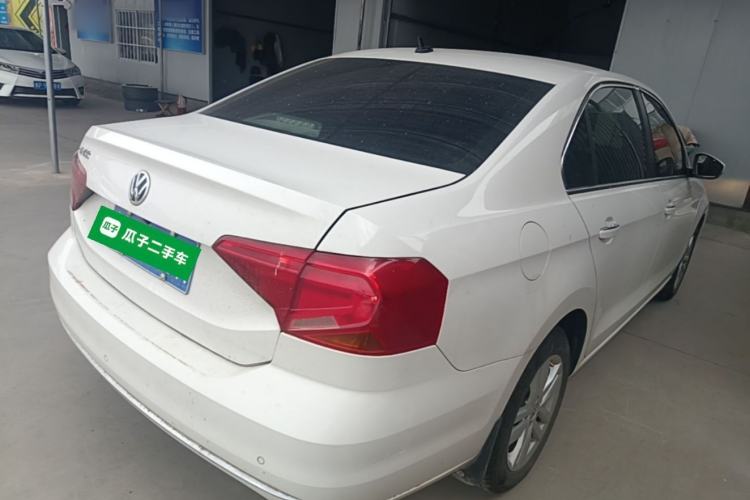 Used Volkswagen Jetta 2017 1.5L Manual Comfort Model Rear Right 45 Deg