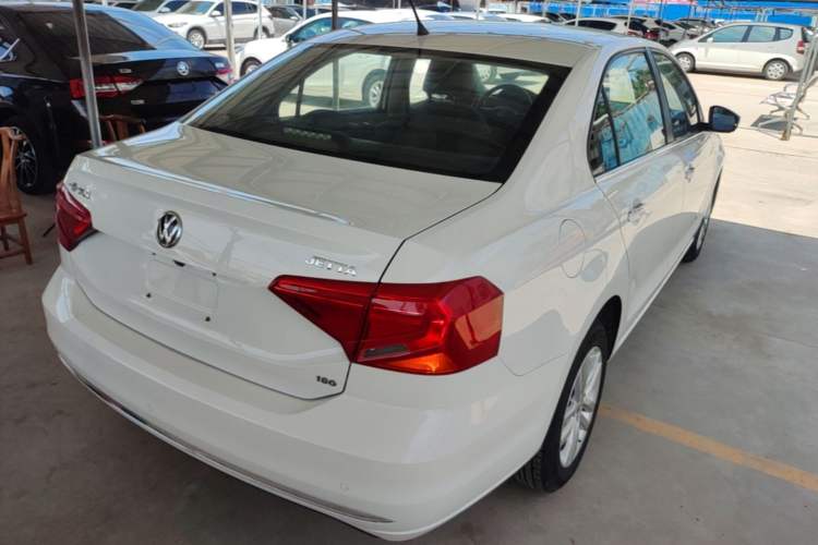 Used Volkswagen Jetta 2017 1.5L Manual Comfort Model Rear Right 45 Deg
