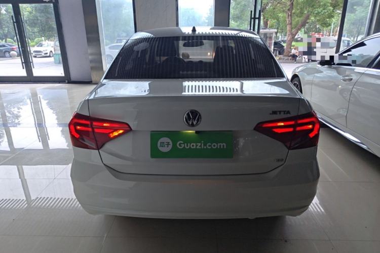 Used Volkswagen Jetta 2017 1.5L Manual Fashion Edition Rear