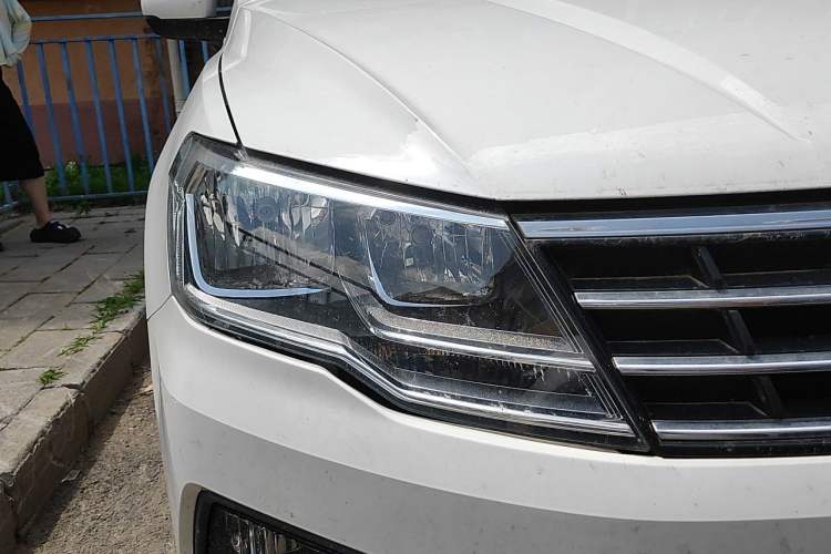Used Volkswagen Jetta 2017 1.5L Automatic Comfort Model Right Front Headlight