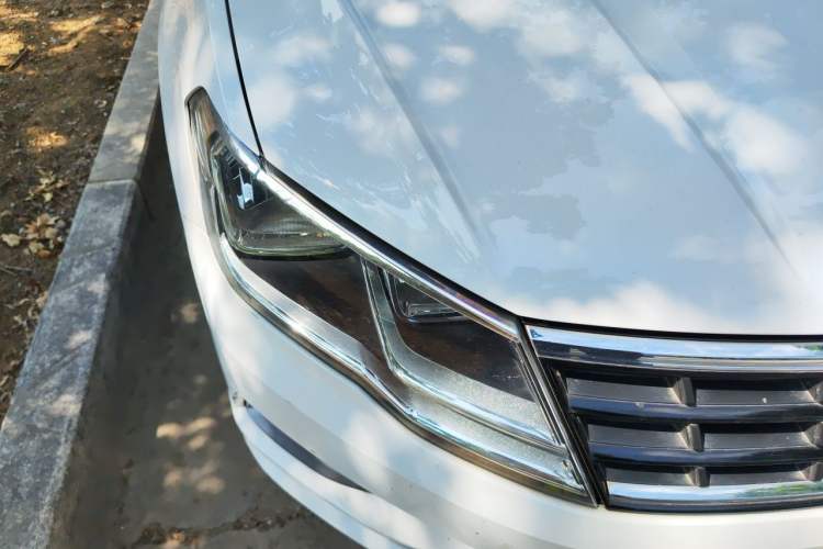 Used Volkswagen Jetta 2017 1.5L Manual Fashion Edition Right Front Headlight