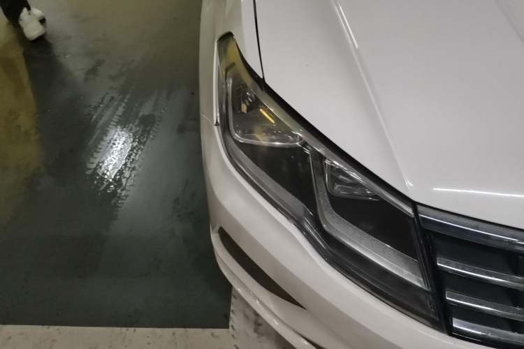 Used Volkswagen Jetta 2017 1.5L Automatic Fashion Model Right Front Headlight