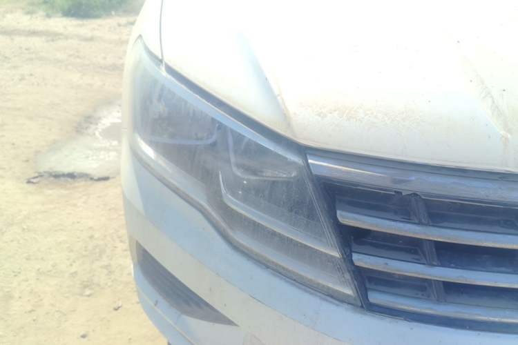 Used Volkswagen Jetta 2017 1.4L Manual Fashion Edition Right Front Headlight