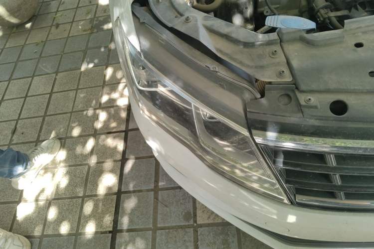 Used Volkswagen Jetta 2017 1.5L Manual Fashion Edition Right Front Headlight