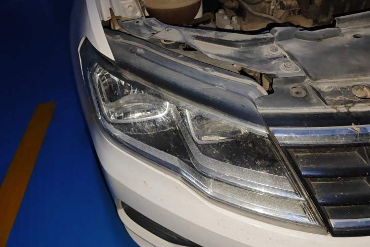 Used Volkswagen Jetta 2017 1.5L Automatic Fashion Model Right Front Headlight