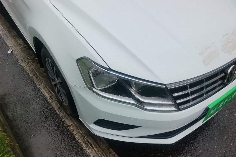 Used Volkswagen Jetta 2017 1.5L Manual Fashion Edition Right Front Headlight