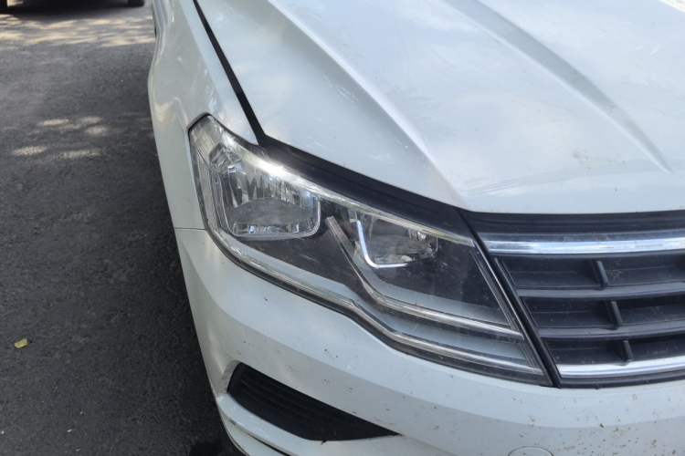 Used Volkswagen Jetta 2017 1.5L Automatic Fashion Model Right Front Headlight