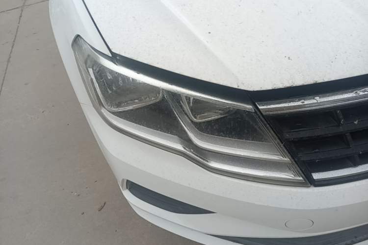 Used Volkswagen Jetta 2017 1.5L Manual Fashion Edition Right Front Headlight