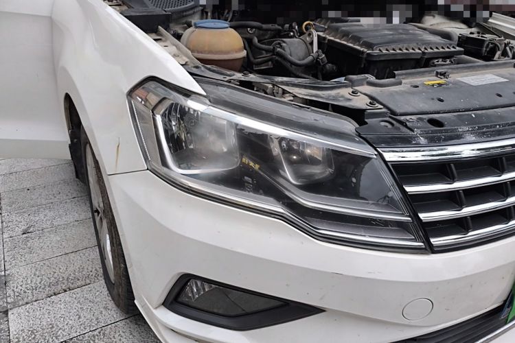 Used Volkswagen Jetta 2017 1.5L Automatic Comfort Model Right Front Headlight