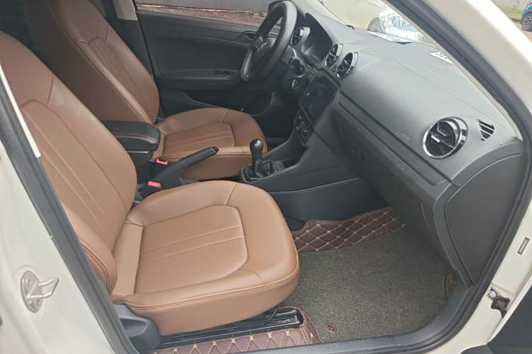 Used Volkswagen Jetta 2017 1.5L Manual Fashion Edition Right Front Seat