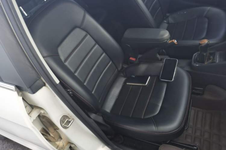 Used Volkswagen Jetta 2017 1.4L Manual Comfort Model Right Front Seat