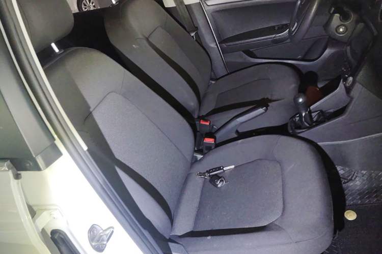 Used Volkswagen Jetta 2017 1.5L Manual Fashion Edition Right Front Seat