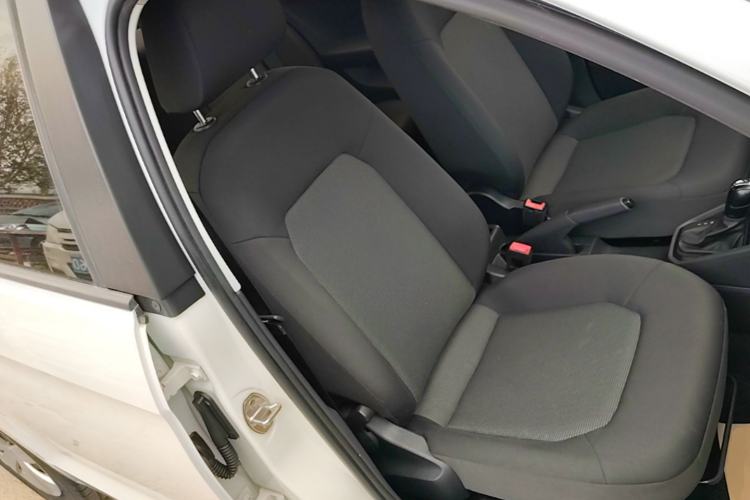 Used Volkswagen Jetta 2017 1.5L Automatic Fashion Model Right Front Seat