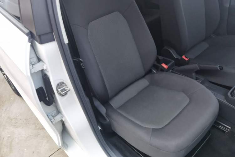 Used Volkswagen Jetta 2017 1.5L Automatic Fashion Model Right Front Seat
