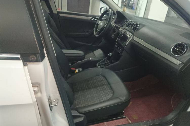 Used Volkswagen Jetta 2017 1.5L Automatic Comfort Model Right Front Seat