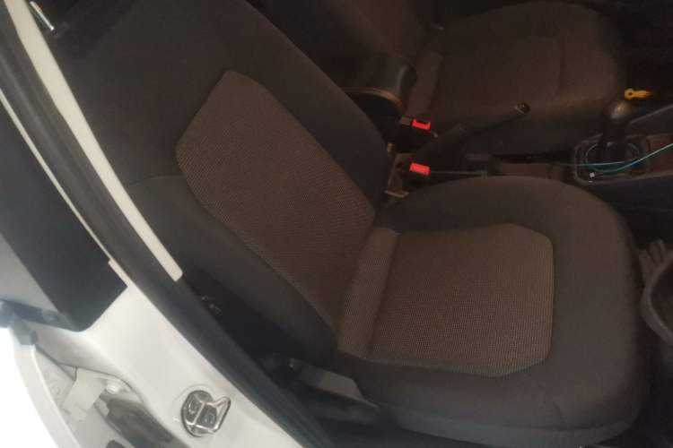 Used Volkswagen Jetta 2017 1.5L Manual Fashion Edition Right Front Seat