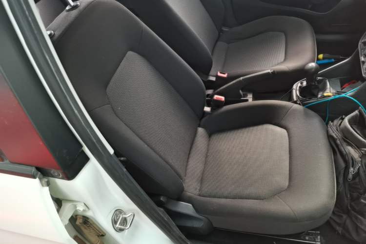 Used Volkswagen Jetta 2017 1.4L Manual Fashion Edition Right Front Seat