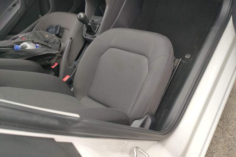 Used Volkswagen Jetta 2017 1.5L Manual Fashion Edition Right Front Seat