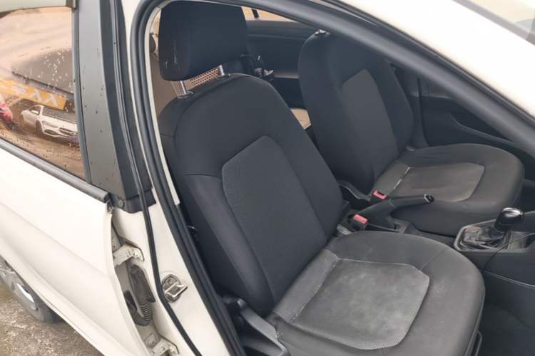 Used Volkswagen Jetta 2017 1.5L Automatic Fashion Model Right Front Seat