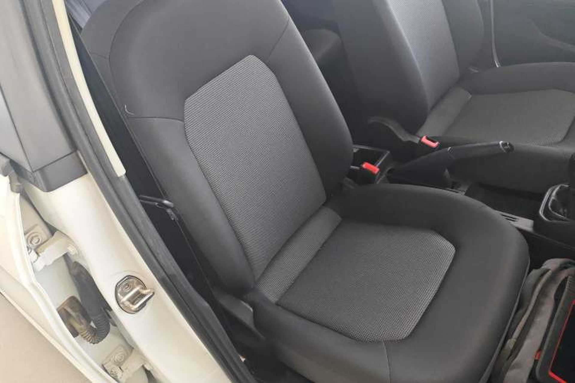 Used Volkswagen Jetta 2017 1.4L Manual Fashion Edition Right Front Seat