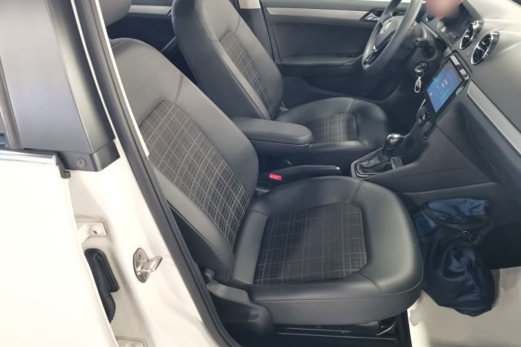 Used Volkswagen Jetta 2017 1.5L Automatic Comfort Model Right Front Seat