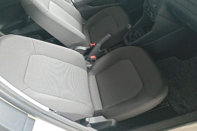 Used Volkswagen Jetta 2017 1.5L Manual Fashion Edition Right Front Seat