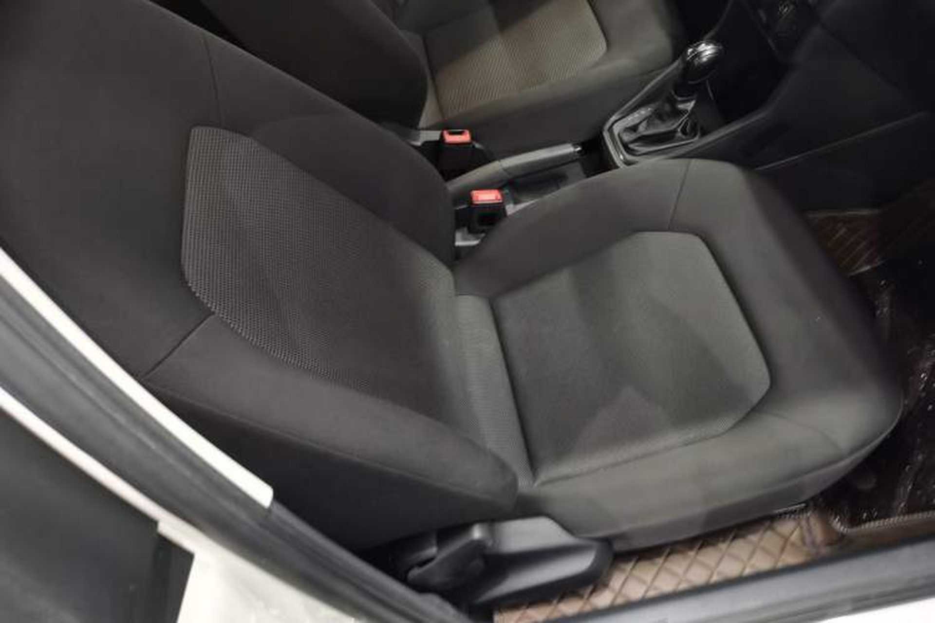 Used Volkswagen Jetta 2017 1.5L Automatic Fashion Model Right Front Seat
