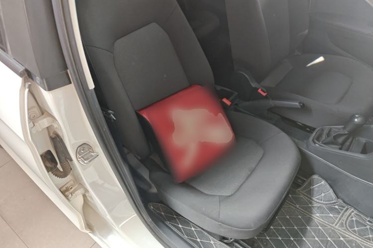 Used Volkswagen Jetta 2017 1.5L Manual Fashion Edition Right Front Seat