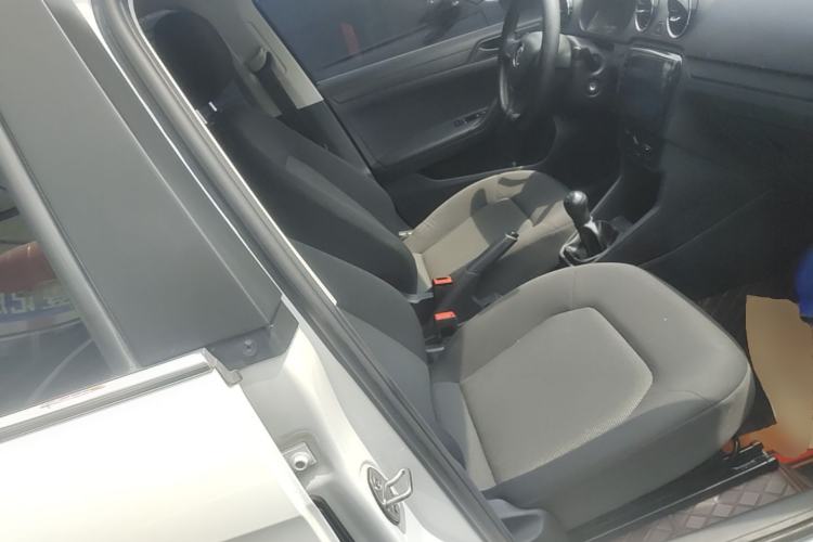 Used Volkswagen Jetta 2017 1.5L Manual Fashion Edition Right Front Seat