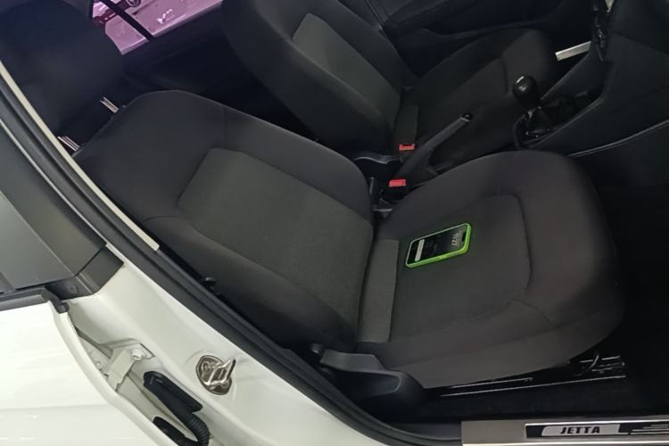 Used Volkswagen Jetta 2017 1.4L Manual Fashion Edition Right Front Seat