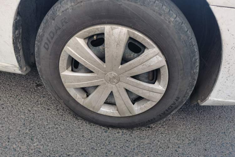 Used Volkswagen Jetta 2017 1.5L Manual Fashion Edition Right Front Wheel Hub