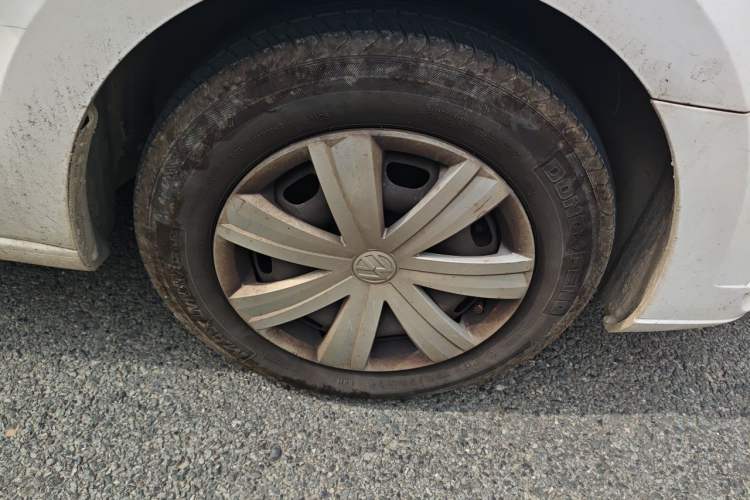 Used Volkswagen Jetta 2017 1.5L Automatic Fashion Model Right Front Wheel Hub